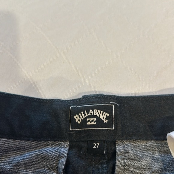 Billabong boys twill chino Shorts size‎ 27 ( fits like boys  large ) EUC - Picture 2 of 3